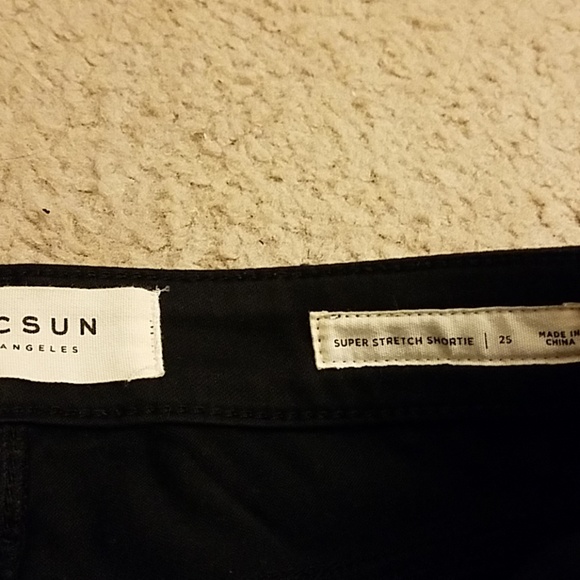 High waisted shorts - Picture 2 of 3